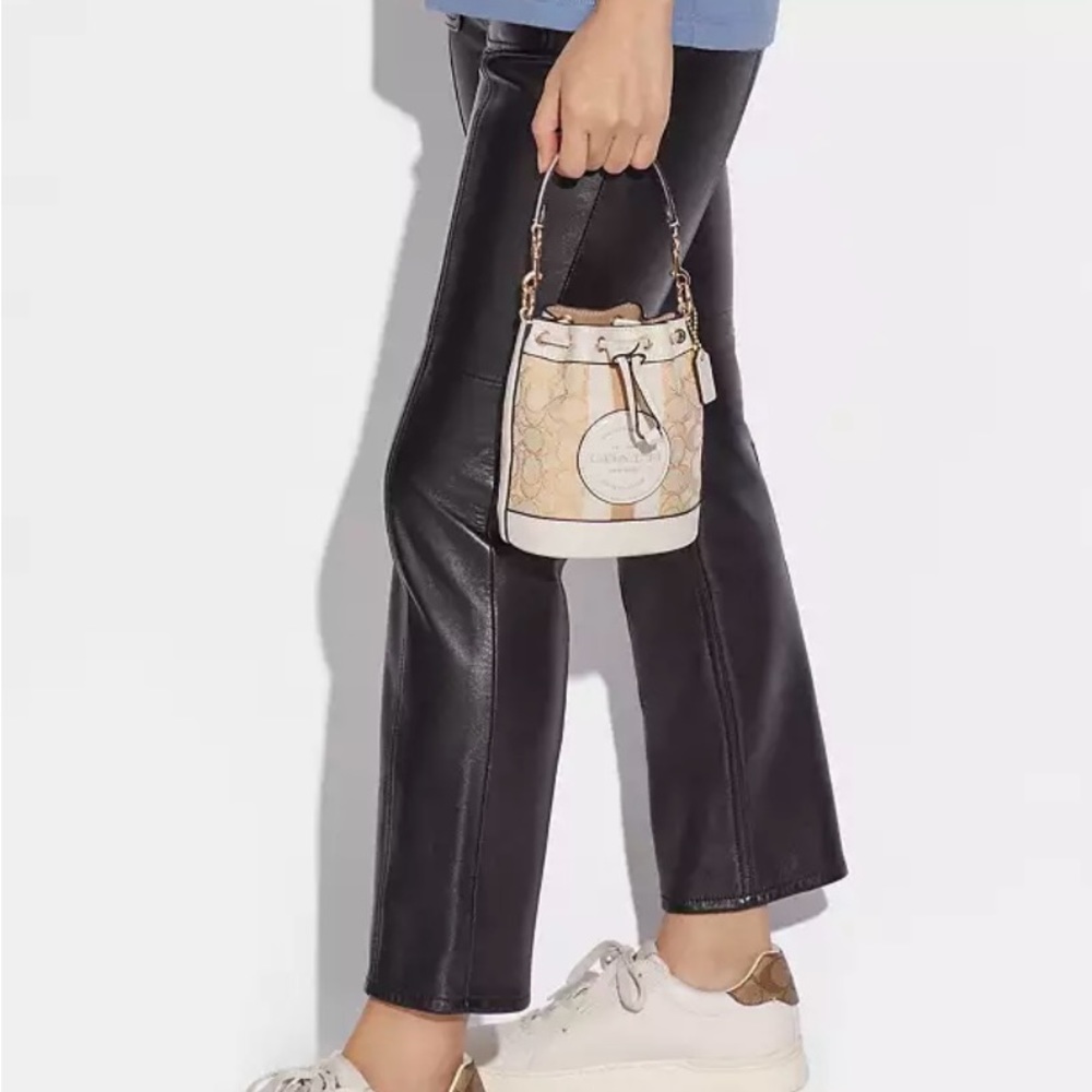 Coach Mini Dempsey Bucket Bag - White (Buttercup)